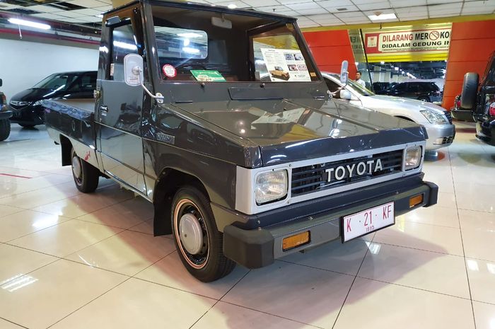 Toyota Kijang Doyok Pikap Tahun 1985