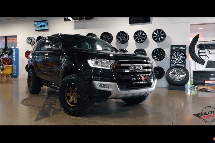 Modifikasi Ford Everest pakai pelek Rotiform
