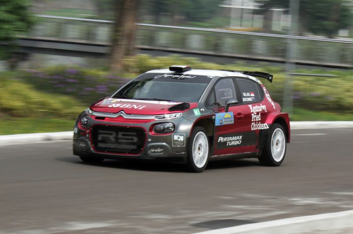 Citroen C3 R5 yang dikendarai Sean Gelael