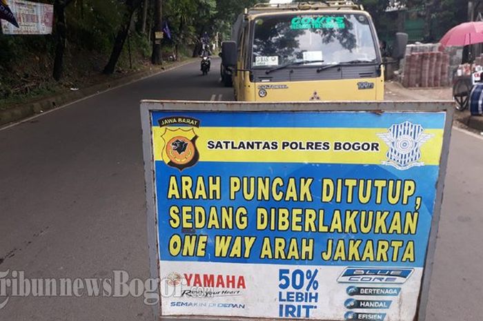 Jalur Puncak Bogor berlaku satu arah dan akan ditutup saat malam tahun baru 2020