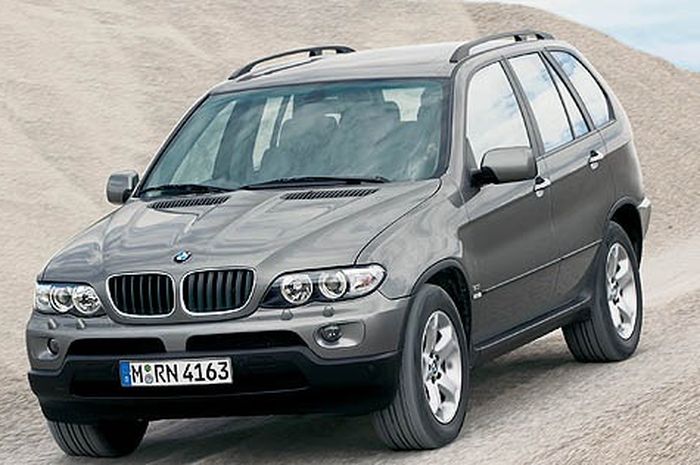 Ilustrasi BMW X5 E53 tahun 2006