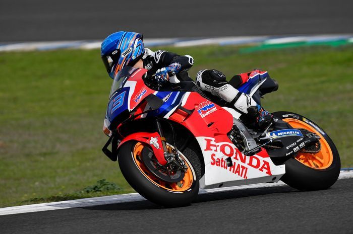 Demi bertahan di Repsol Honda, Alex Marquez mengaku siap untuk 'mencuri' ilmu dari pembalap lain yang lebih senior di MotoGP musim depan