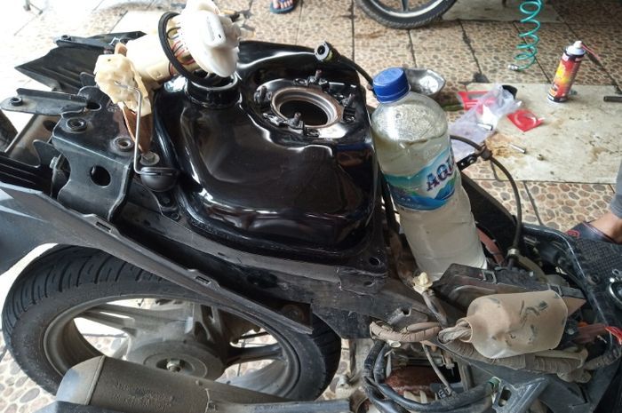 Honda BeAT yang isi Pertamax campur air