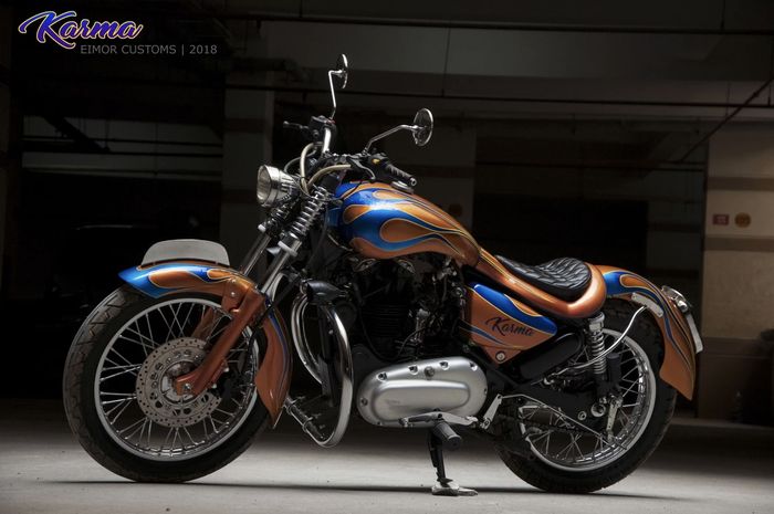 Royal Enfield Thunderbird bobber