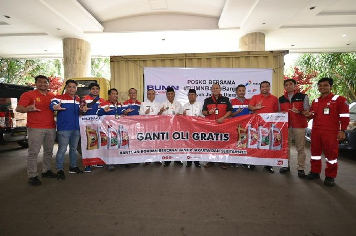 Pertamina bagikan oli gratis