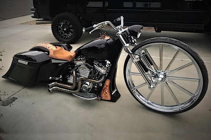 Harley-Davidson Road King bagger