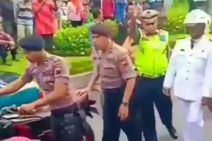 Postingan video ketika polisi mengamankan kades yang geber motor di Magelang, Jawa Tengah, Rabu (8/1/2020)