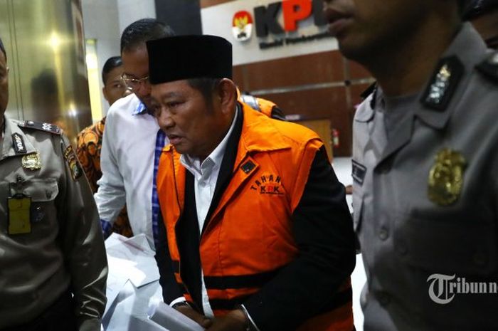 Bupati SIdoarjo, Saiful Ilah, kini berstatus tersangka dalam kasus dugaan korupsi di Kabupaten Sidoarjo