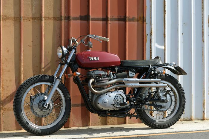 BSA A65 Lightning scrambler