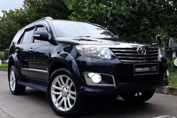 Toyota Fortuner G AT 2.7