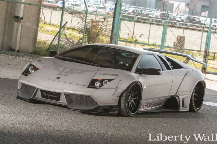 Lamborghini Murcielago Kobe Bryant Bisa Tambah Garang Dengan Sentuhan Liberty Walk Gridoto Com