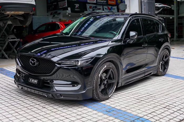Modifikasi Mazda CX-5 pakai body kit DAMD