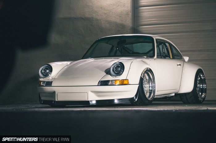 Modifikasi Porsche 911 Coupe pakai mesin listrik