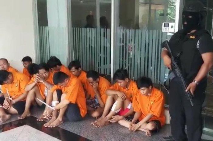 11 orang pelaku diamankan Subdit 6 Ranmor Polda Metro Jaya, yang dipimpin, Kompol Azhari Kurniawan, terkait kasus curanmor yang dilakukan 3 kelompok kriminal di wilayah hukum Polda Metro Jaya, Rabu (29/1/2020). (Wartakotalive.com/Nur Ichsan)