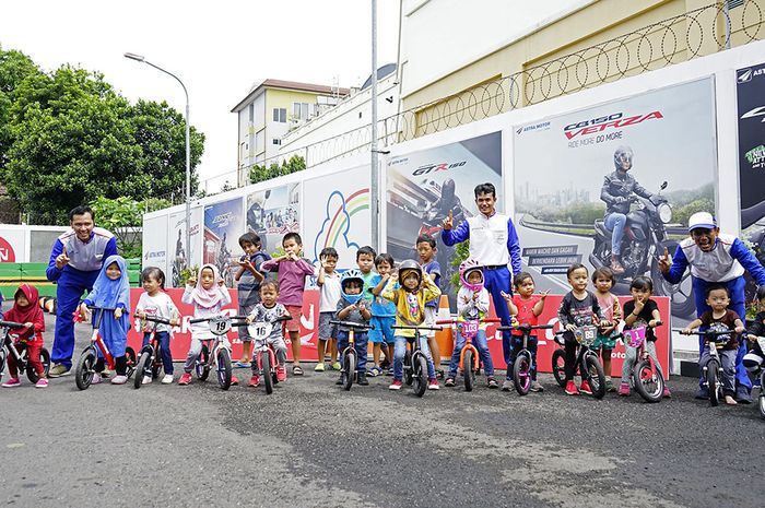 Pentingnya aman di jalan raya ditanamkan sejak dini oleh pelatihan Safety Riding Astra Motor Yogyakarta