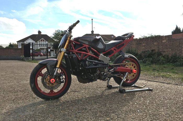 Kawasaki ZX636 stunt bike