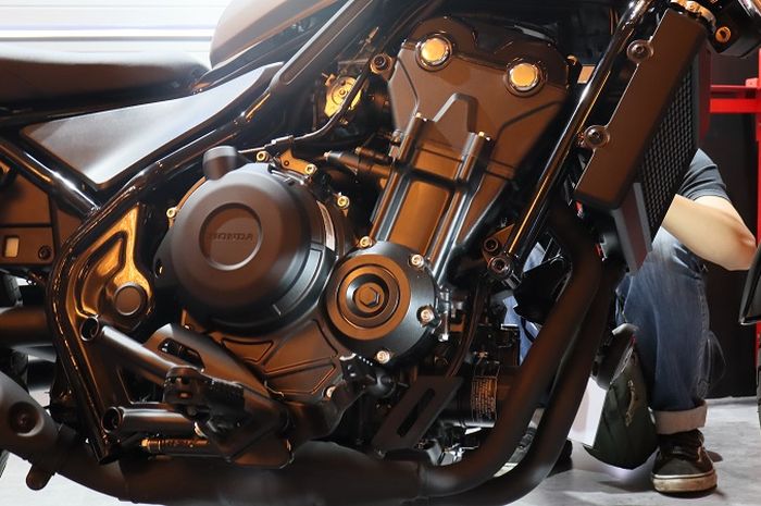 Mesin Honda Rebel 500 