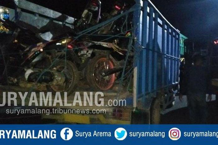 Penggerebekan gudang penyimpanan motor bodong alias tanpa dokumen sah di Desa Jetrebung, Kecamatan Tanjung Bumi, Bangkalan, Selasa (4/2/2020) malam.  