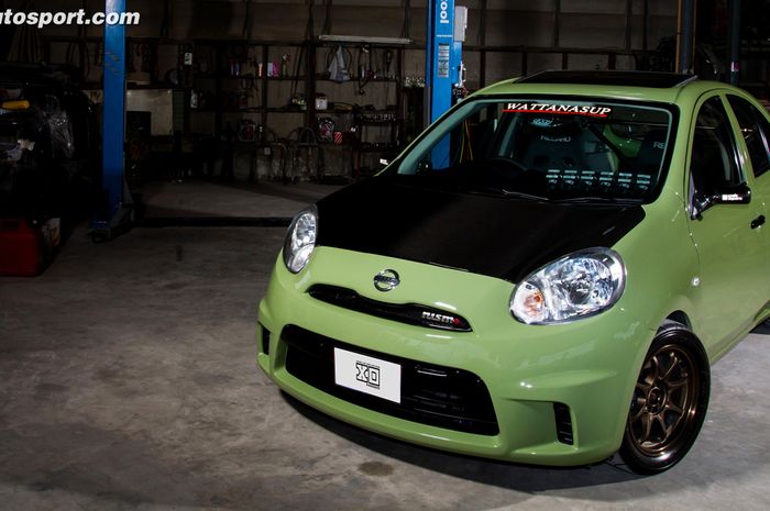 Modifikasi Nissan March bergaya racing