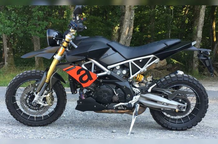 Aprilia Dorsoduro 1200 scrambler