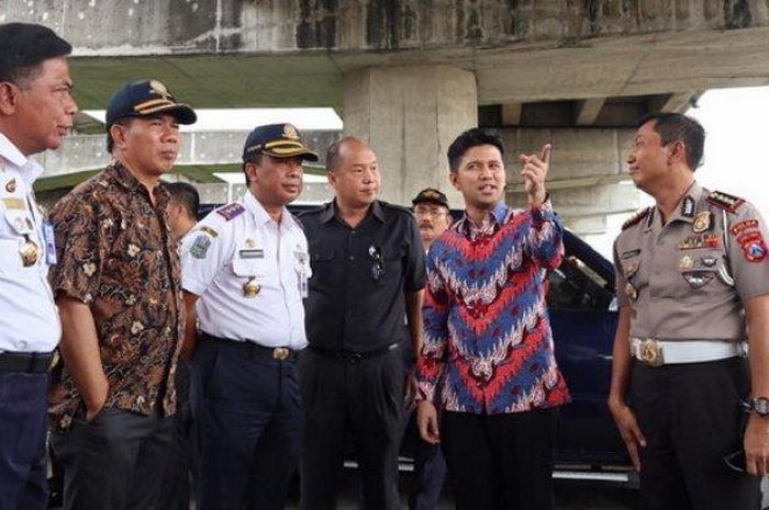 Wakil Gubernur Jatim Emil Dardak pastikan Jalan MERR ke Pondok Candra dibuka pada 15 Februari 2020
