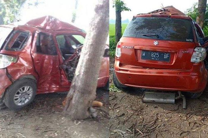 Sebuah Suzuki SX4 bonyok setelh oleng dan hantam sebuah pohon