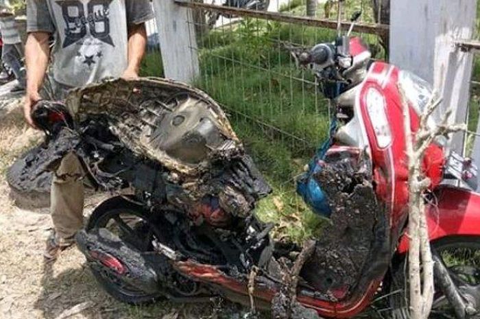 Honda Scoopy terbakar usai isi bensin di SPBU Pembengis, Jambi