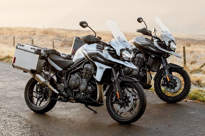 Triumph Tiger 1200 Alpine Edition dan Desert Edition