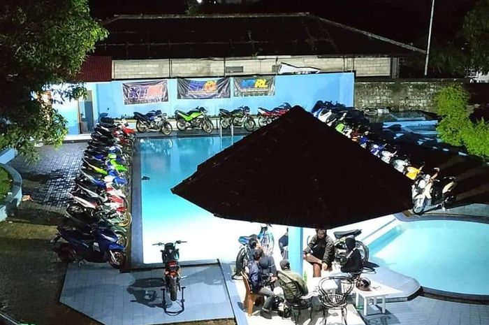 Display motor peserta meetup KTRL