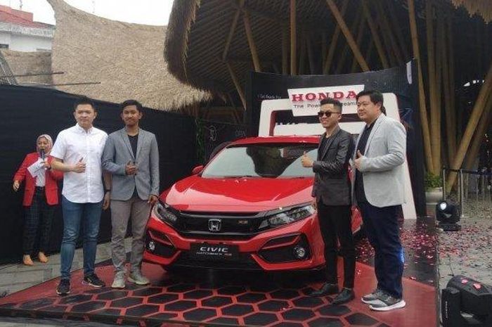 Peluncuran Honda Civic Hatchback RS di Kota Medan