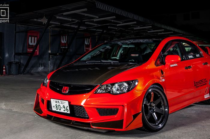 Modifikais Honda Civic FD dilapis warna oranye tampil sporti