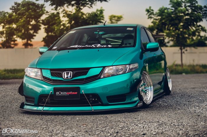 Modifikasi Honda City bergaya sporti