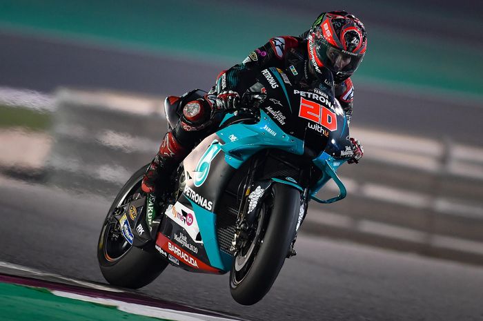 Fabio Quartararo berpacu di atas motor MotoGP