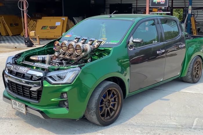 Modifikasi pikap Isuzu D-Max dengan turbo 5 sekaligus