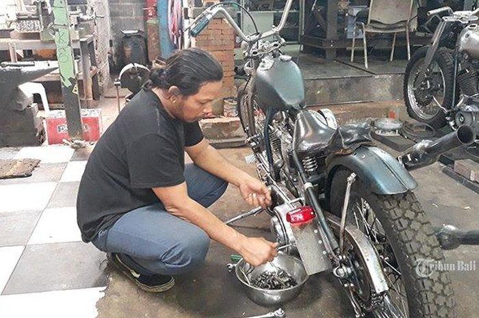 Kedux Garage builder motor custom Bali