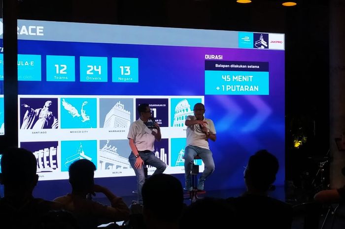 Suasana talkshow di Community Gathering Road to Jakarta E-Prix 2020.