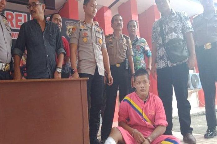 Ilustrasi - Seorang pelaku begal yang sudah diamankan Polsek IT I Palembang.  