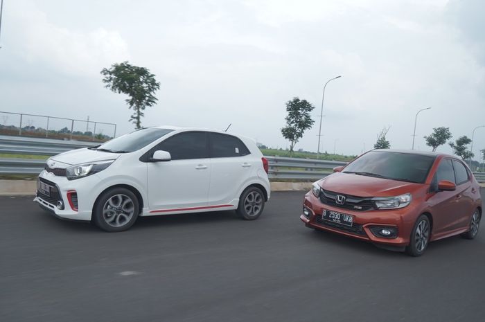 Komparasi Kia Picanto GT Line VS Honda Brio RS 