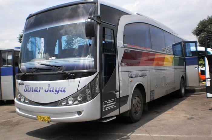 ilustrasi Bus Sinar Jaya