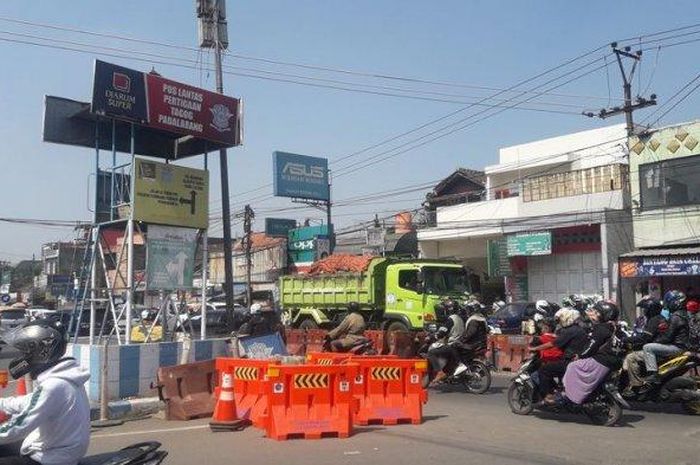 Ilustrasi kondisi lalu lintas di Kabupaten Bandung Barat