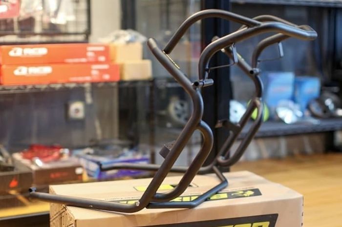 Crash bar Brixton Honda ADV150