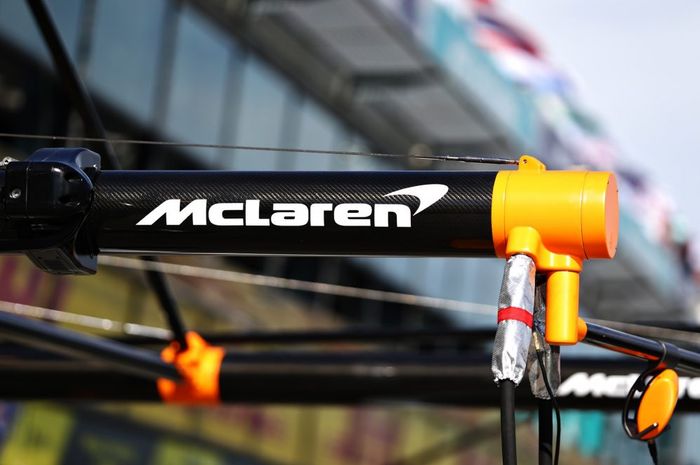 Tim McLaren mundur dari F1 Australia setelah salah satu anggota tim mereka positf terjangkit virus corona.