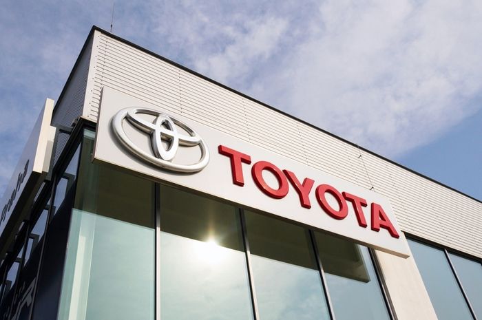 Toyota mengatakan bahwa produksi mobil pada pabriknya di Guangzhou, China akan kembali normal pada Senin (16/03/2020).