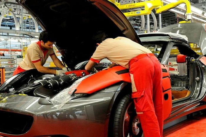 Ferrari dikabarkan menutup kedua pabriknya hingga 27 Mater 2020.