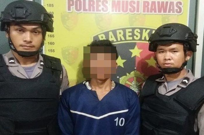 Tersangka begal motor, Si diamankan di Satreskrim Polres Musi Rawas. 