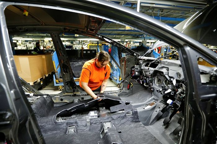 Pabrik Ford yang berada di Cologne dan Saarlouis, Jerman serta Craiova, Rumania akan ditutup sementara mulai Kamis (19/03/2020).