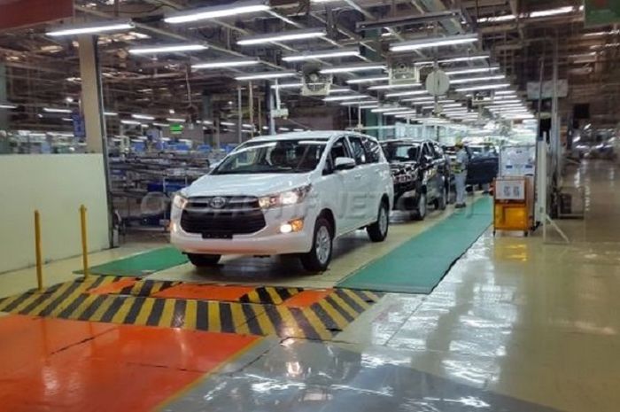 (Ilustrasi) Pabrik perakitan Toyota Kijang Innova di KIIC Karawang, Jawa Barat