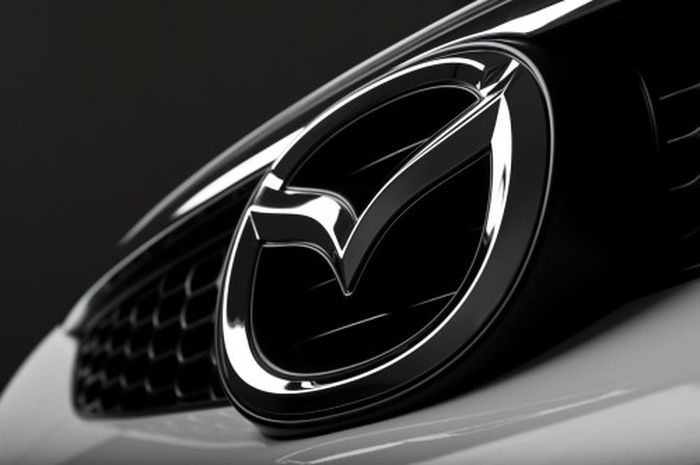 Ilustrasi Logo Mazda