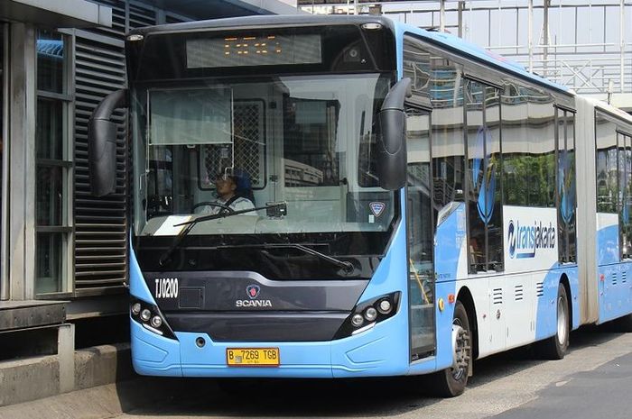 Bus transjakarta ubah kebijakan mulai 23/3/20