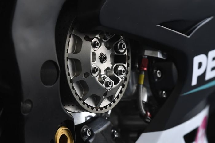Kopling kering diaplikasi di motor MotoGP